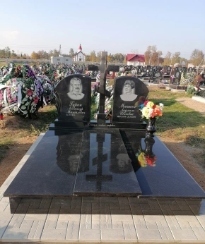 Памятник двойной 10